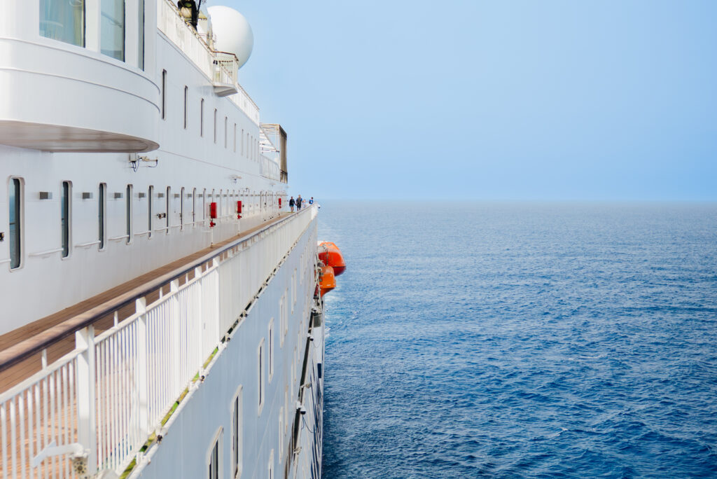 pictures of the glbal mercy sailing and water.