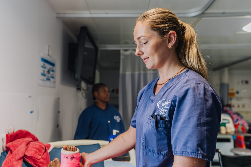 sofie espeland ward nurse (pediatric) with patients in the ward